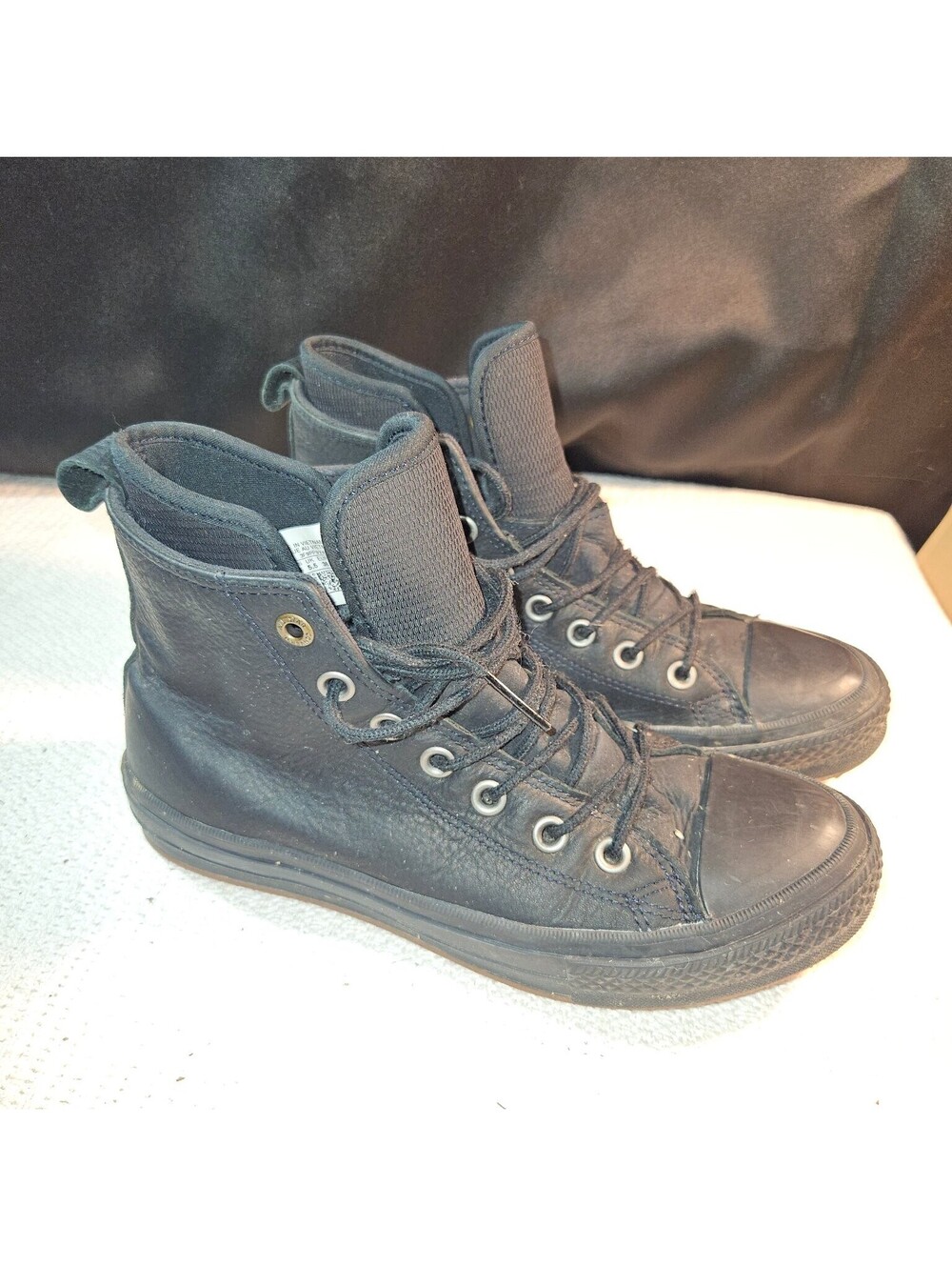 Converse Chuck Taylor All Star II Athletic Shoes Women's 7.5 Black Leather Gum